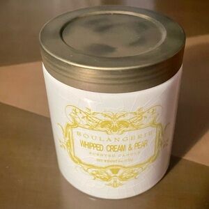 Anthropologie Boulangerie Whipped Cream & Pear Scented Candle-6 oz